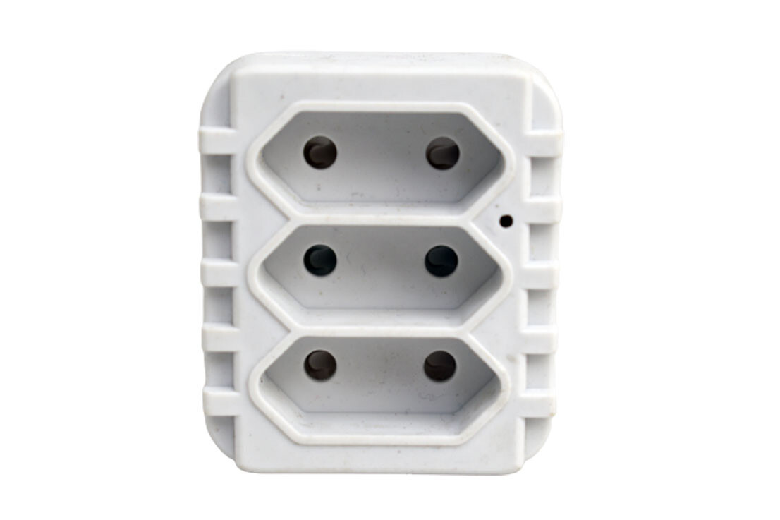 Redisson Tune Plug 3 to 2Pin x16A Adopter